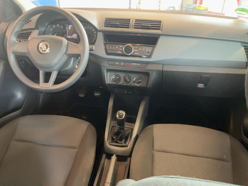 Skoda Fabia 1.0 MPI Active 2018 – снимка 18