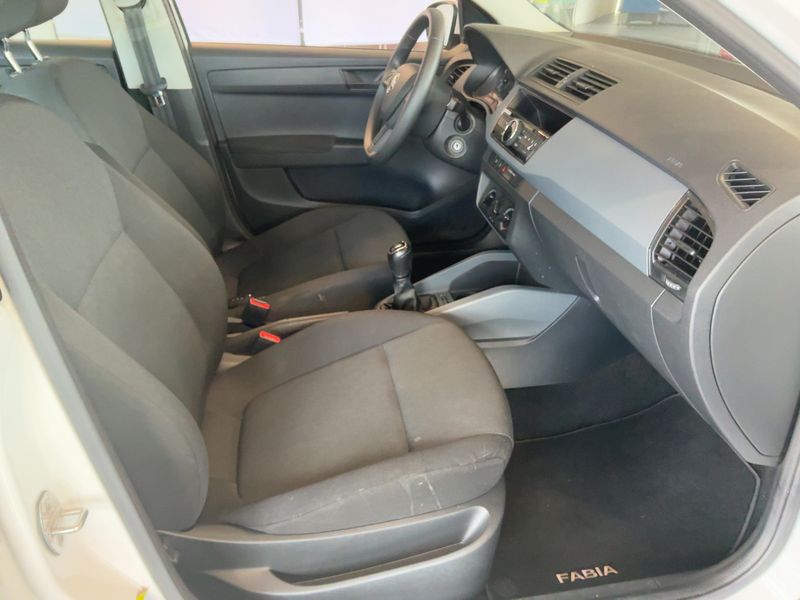 Skoda Fabia 1.0 MPI Active 2018 – снимка 17
