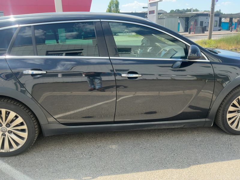 Opel Insignia Country Tourer 2.0 CDTI Biturbo Basis 4x4 2020 – снимка 10