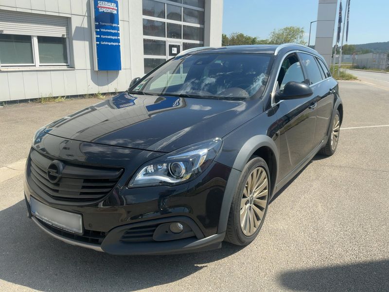 Opel Insignia Country Tourer 2.0 CDTI Biturbo Basis 4x4 2020 – снимка 1