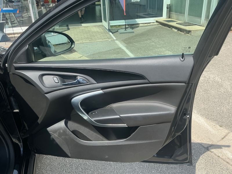 Opel Insignia Country Tourer 2.0 CDTI Biturbo Basis 4x4 2020 – снимка 25