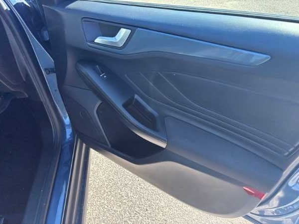 Ford Focus 1.0 EcoBoost Mild-Hybrid Active Design 2023 – снимка 48
