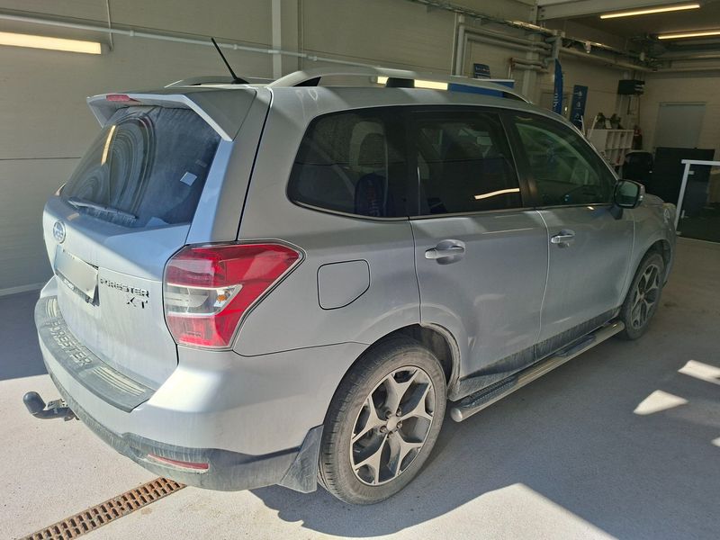 Subaru Forester 2.0 Comfort 2015 – снимка 8