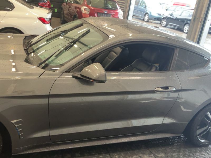Ford Mustang 2.3 EcoBoost Basis 2017 – снимка 4