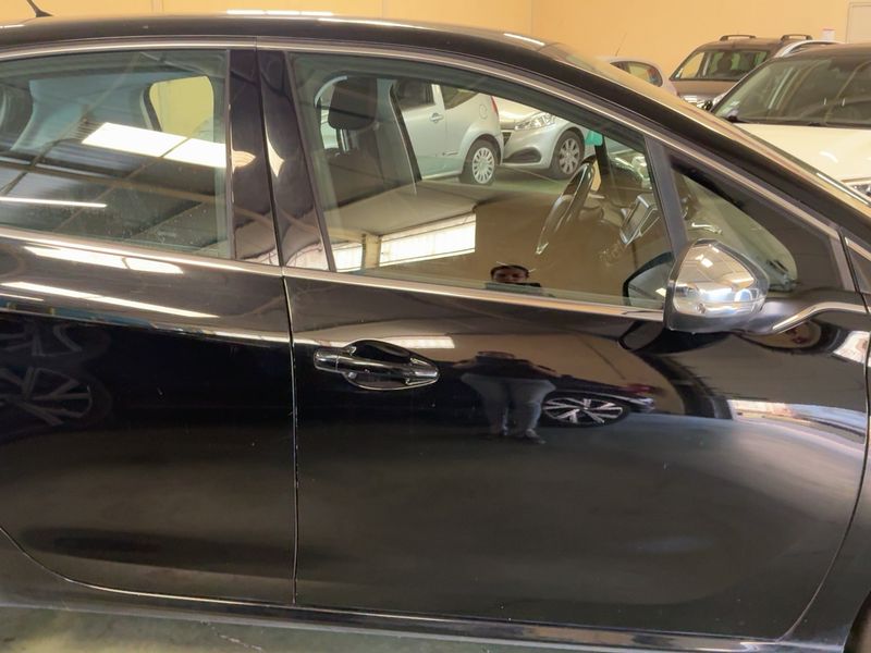Peugeot 208 1.2 PureTech Allure 2016 – снимка 10