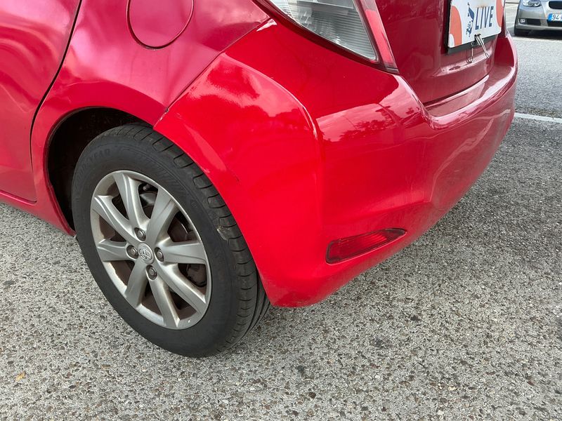 Toyota Yaris 1.0 VVT-i 2014 – снимка 46