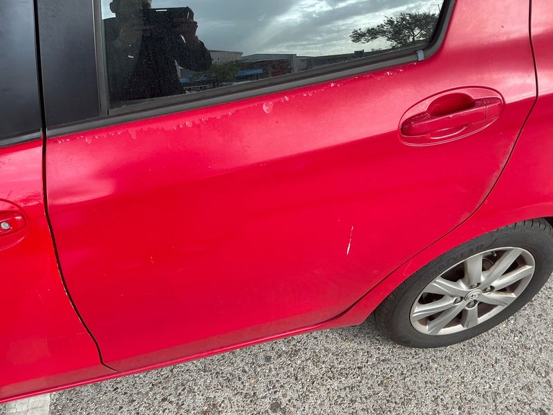 Toyota Yaris 1.0 VVT-i 2014 – снимка 30