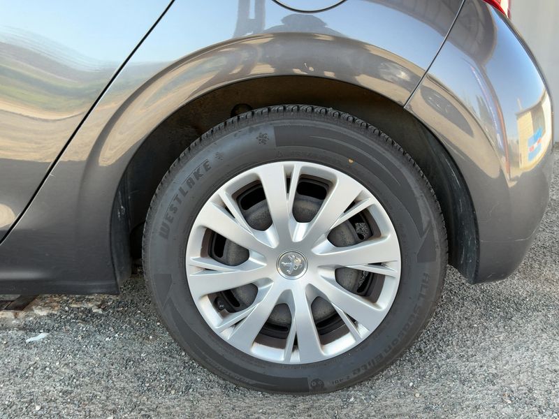 Peugeot 208 1.5 Blue-HDi Active 2019 – снимка 5