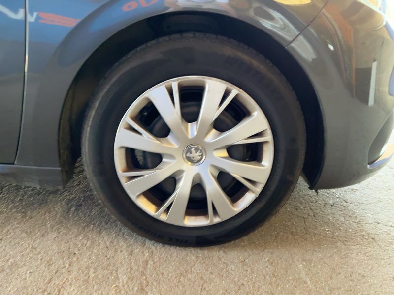Peugeot 208 1.5 Blue-HDi Active 2019 – снимка 11