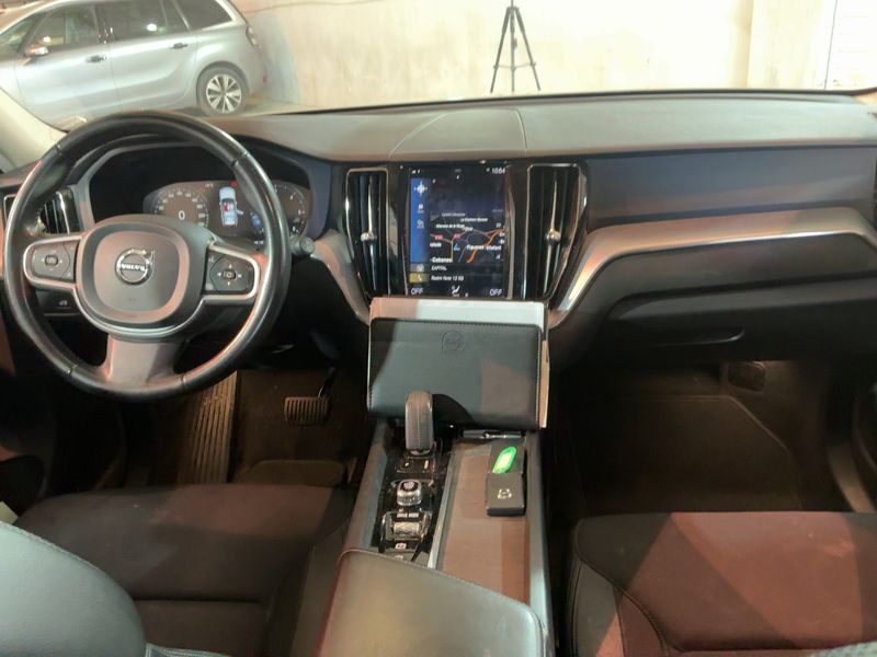 Volvo XC60 2.0 B5 Diesel Mild-Hybrid Business Plus AWD 2020 – снимка 17