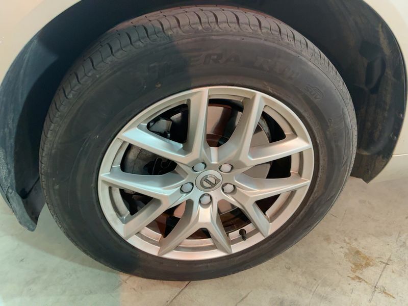 Volvo XC60 2.0 B5 Diesel Mild-Hybrid Business Plus AWD 2020 – снимка 3