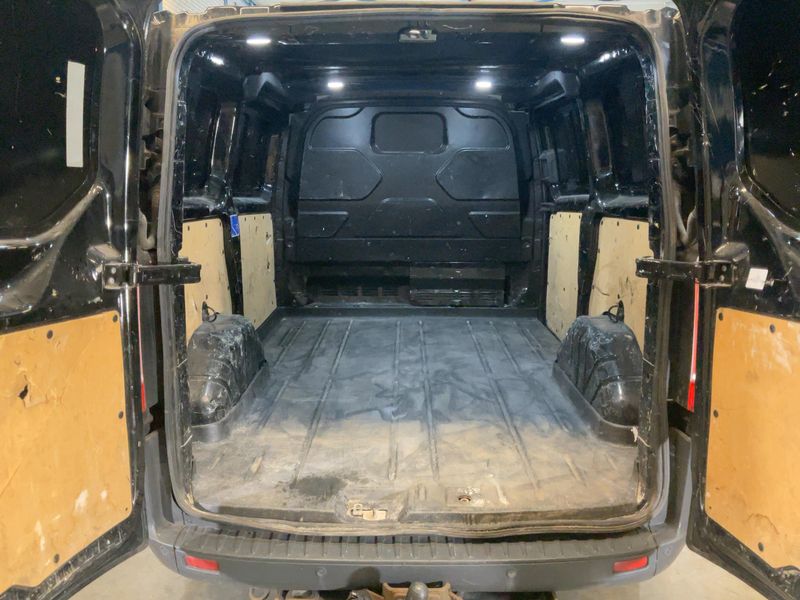Ford Transit 2.0 TDCi 270 L1 Trend 2017 – снимка 15