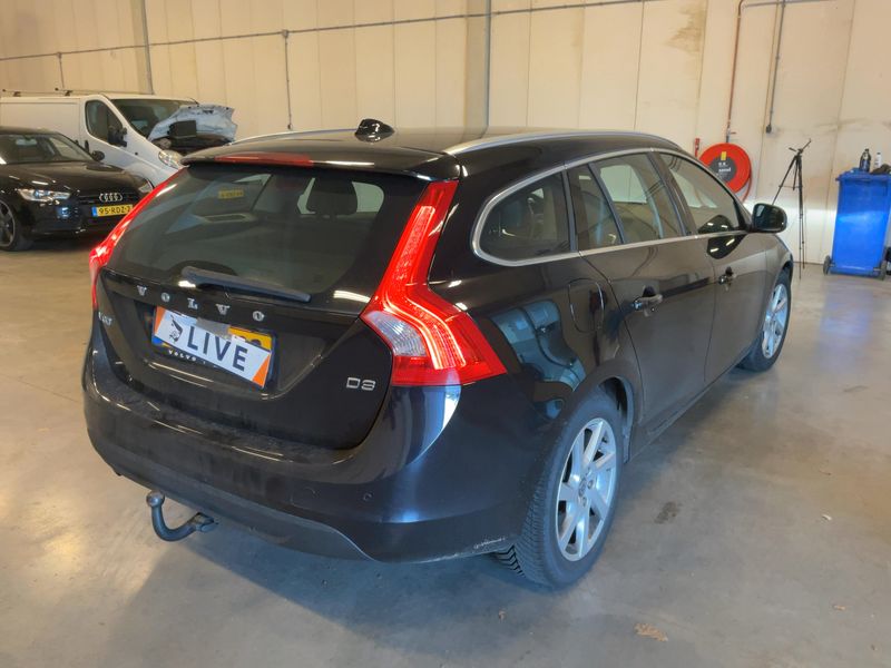 Volvo V60 2.0 D4 Summum 2012 – снимка 8
