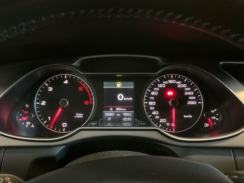 Audi A4 3.0 V6 TDI Ambition Luxe 2013 – снимка 18