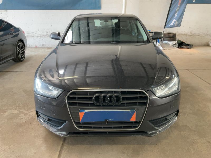 Audi A4 3.0 V6 TDI Ambition Luxe 2013 – снимка 14