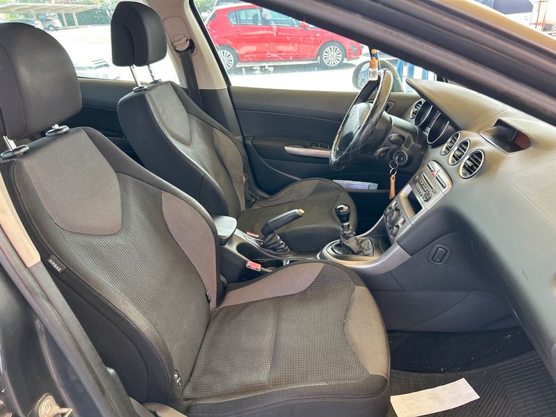 Peugeot 308 1.6 HDi Sport 2008 – снимка 3