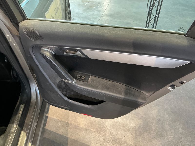 Volkswagen Passat 1.4 TSI Highline BlueMotion Tech 2012 – снимка 35