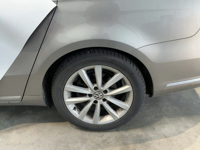 Volkswagen Passat 1.4 TSI Highline BlueMotion Tech 2012 – снимка 5