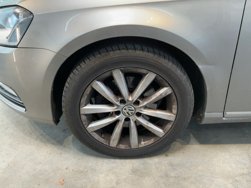 Volkswagen Passat 1.4 TSI Highline BlueMotion Tech 2012 – снимка 3