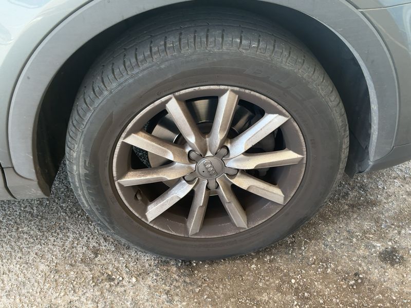 Audi Q3 2.0 TDI Ambiente 2012 – снимка 11