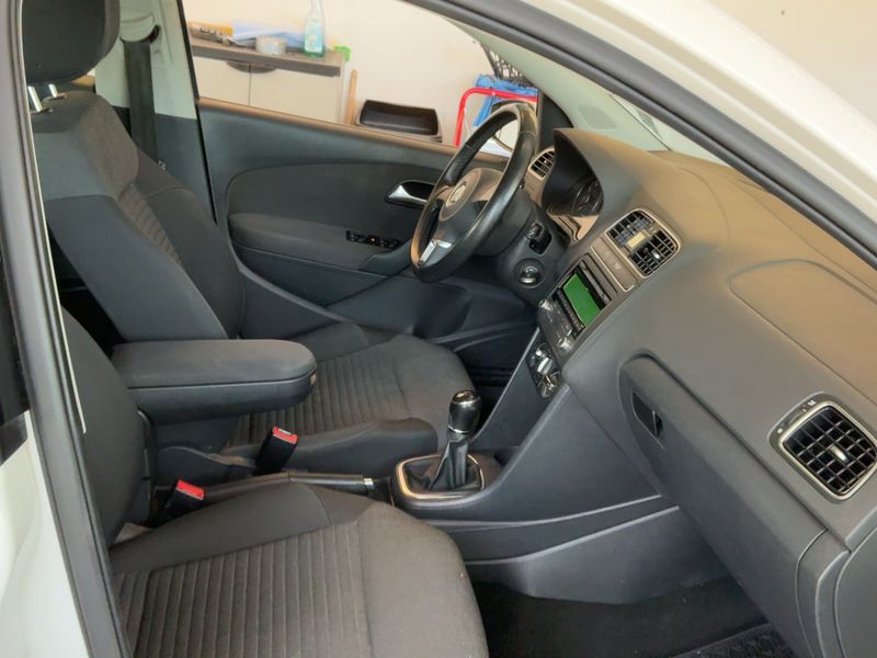 Volkswagen Polo 1.2 Comfortline 2013 – снимка 17