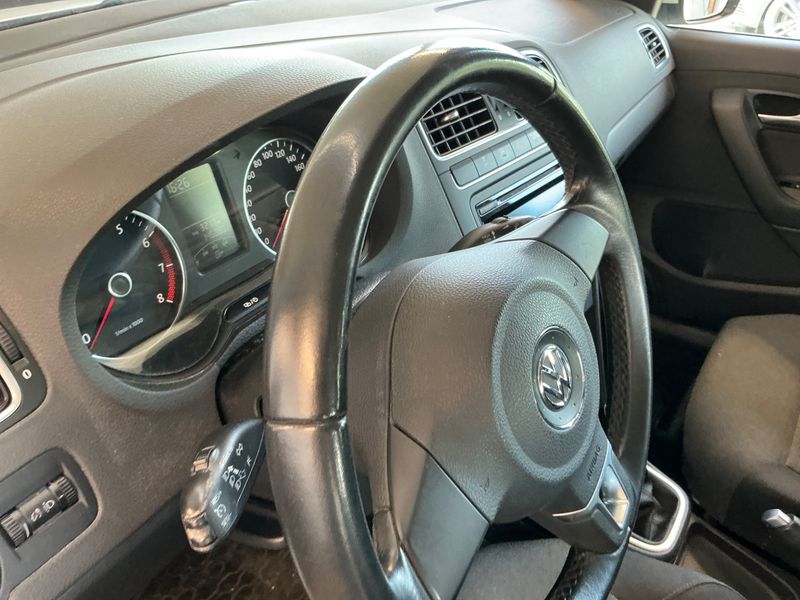 Volkswagen Polo 1.2 Comfortline 2013 – снимка 26