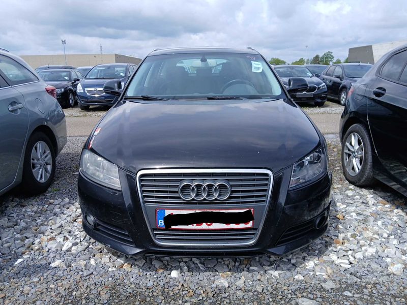 Audi A3 Sportback 1.6 TDI Ambiente 2009 – снимка 7