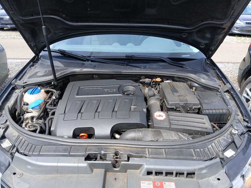 Audi A3 Sportback 1.6 TDI Ambiente 2009 – снимка 8