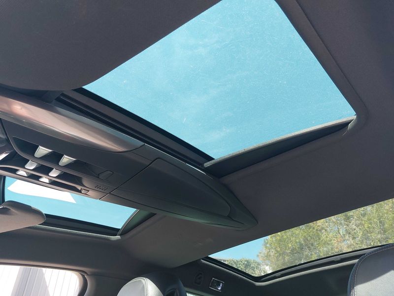 Citroen DS5 1.6 e-HDi SoChic 2013 – снимка 26