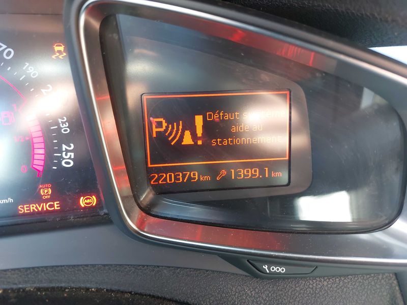 Citroen DS5 1.6 e-HDi SoChic 2013 – снимка на щета 54