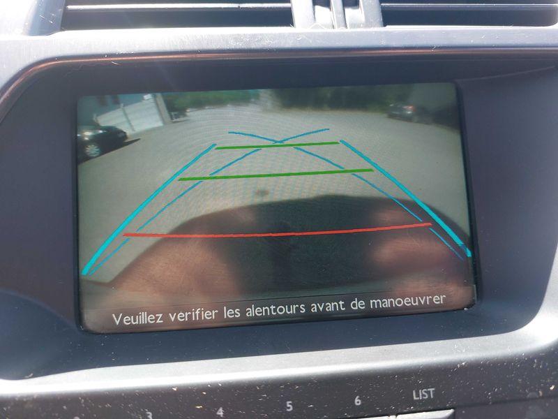 Citroen DS5 1.6 e-HDi SoChic 2013 – снимка 23