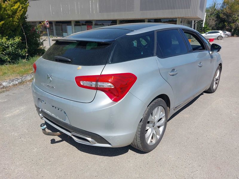 Citroen DS5 1.6 e-HDi SoChic 2013 – снимка на щета 5