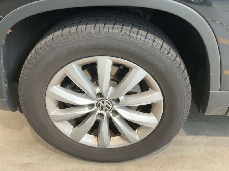 Volkswagen Tiguan 2.0 TDI Sport & Style 4Motion 2010 – снимка 3