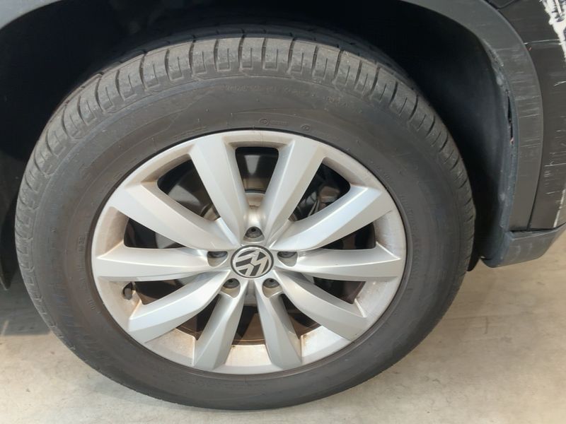 Volkswagen Tiguan 2.0 TDI Sport & Style 4Motion 2010 – снимка 11