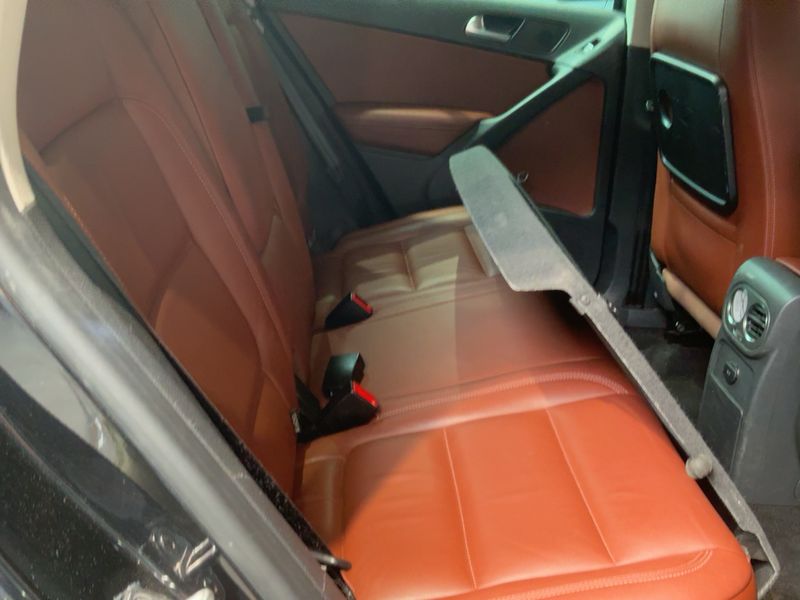 Volkswagen Tiguan 2.0 TDI Sport & Style 4Motion 2010 – снимка 20