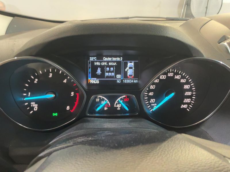Ford Kuga 2.0 TDCi Titanium 2015 – снимка 18