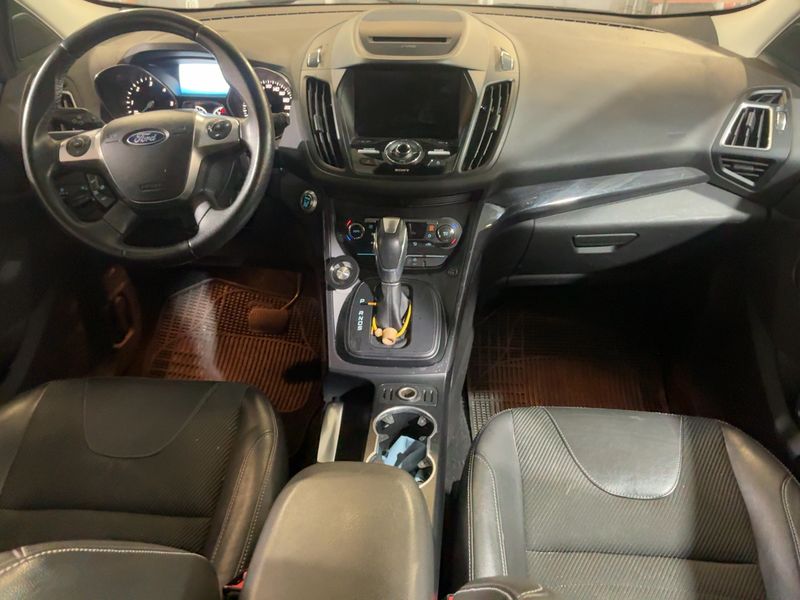 Ford Kuga 2.0 TDCi Titanium 2015 – снимка 17