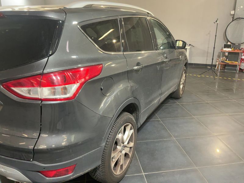 Ford Kuga 2.0 TDCi Titanium 2015 – снимка 8