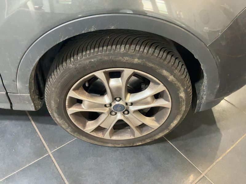 Ford Kuga 2.0 TDCi Titanium 2015 – снимка 11