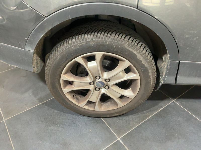 Ford Kuga 2.0 TDCi Titanium 2015 – снимка 9