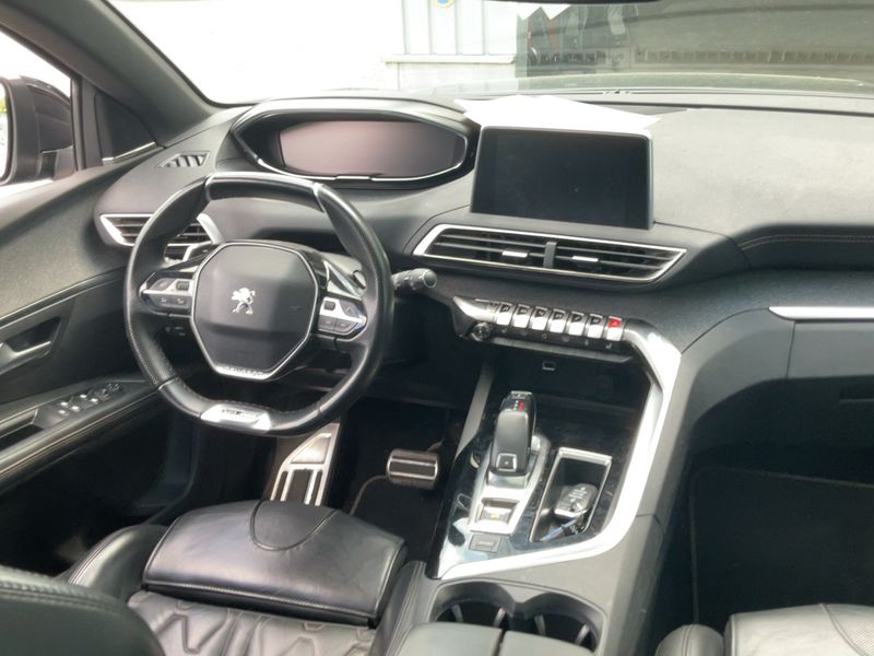 Peugeot 5008 1.6 PureTech Allure 2019 – снимка 17