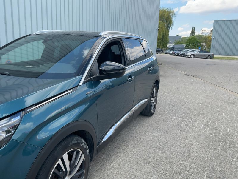 Peugeot 5008 1.6 PureTech Allure 2019 – снимка 2