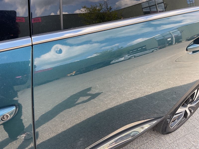 Peugeot 5008 1.6 PureTech Allure 2019 – снимка 30