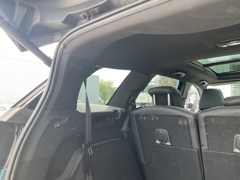 Peugeot 5008 1.6 PureTech Allure 2019 – снимка 43