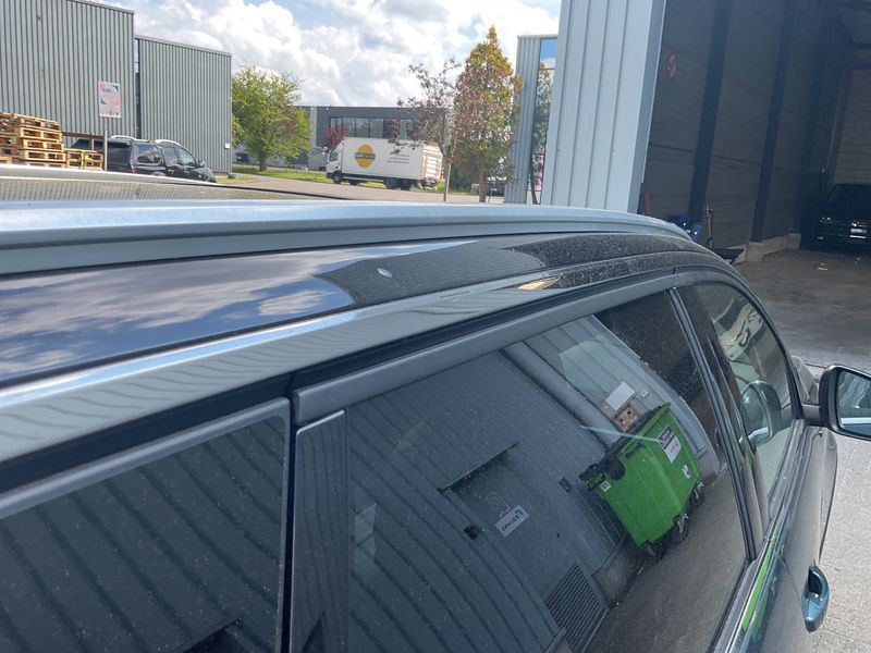 Peugeot 5008 1.6 PureTech Allure 2019 – снимка 23