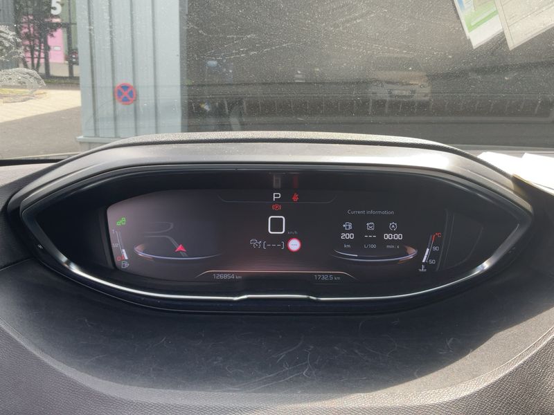 Peugeot 5008 1.6 PureTech Allure 2019 – снимка 18