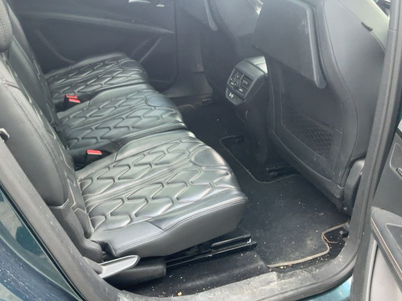 Peugeot 5008 1.6 PureTech Allure 2019 – снимка 19