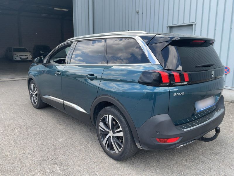 Peugeot 5008 1.6 PureTech Allure 2019 – снимка 6