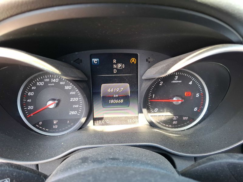 Mercedes-Benz C-Klasse C 220 d BlueTEC Avantgarde 2015 – снимка 12