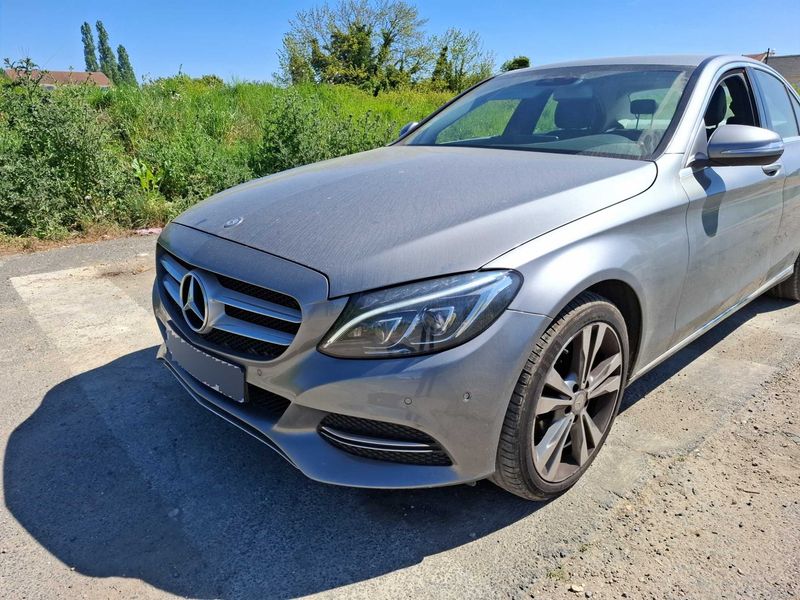 Mercedes-Benz C-Klasse C 220 d BlueTEC Avantgarde 2015 – снимка 2